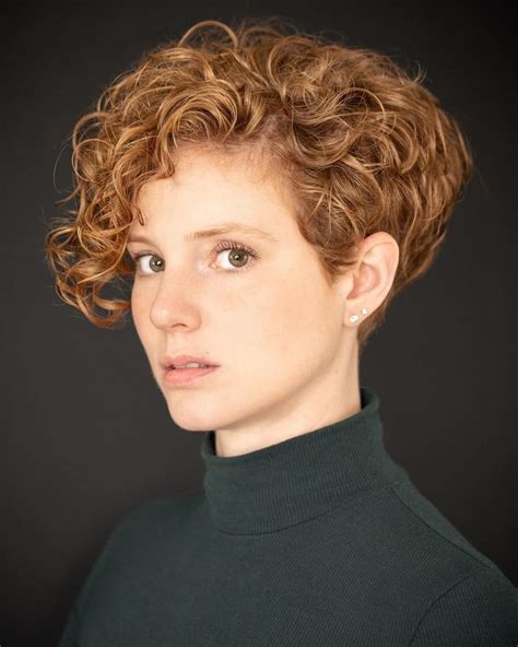 curly pixie cut